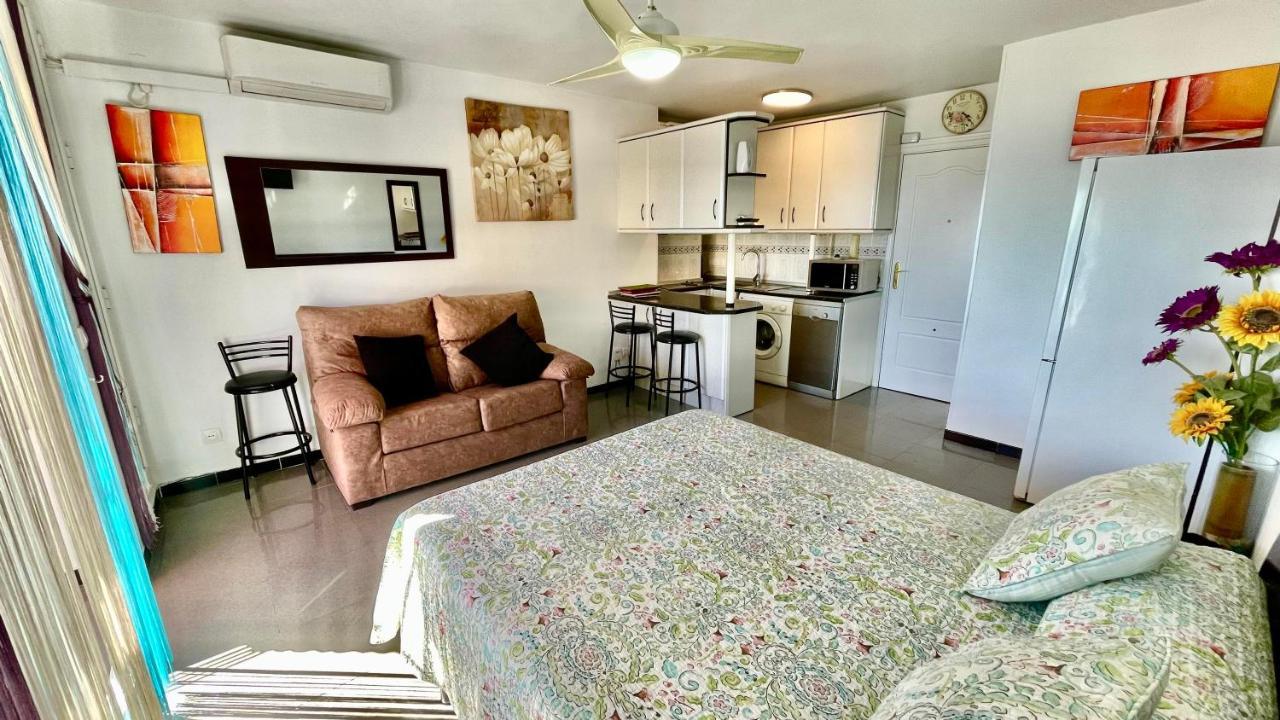 Ferienwohnung Bulto Carihuela Torremolinos Exterior foto
